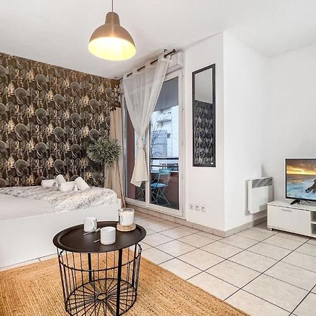Homey Wild - Proche Gare Et Tram - Proche Centre - Balcon Prive - Parking Prive - Wifi Gratuit Annemasse Ngoại thất bức ảnh