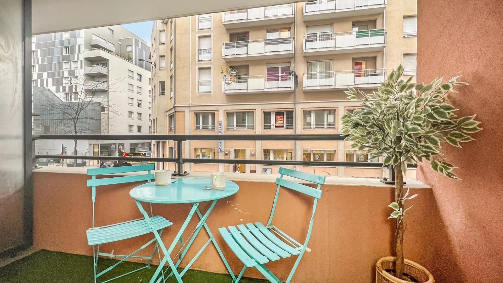 Homey Wild - Proche Gare Et Tram - Proche Centre - Balcon Prive - Parking Prive - Wifi Gratuit Annemasse Ngoại thất bức ảnh
